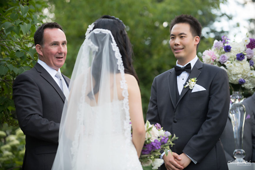 Christopher Luk (Toronto Wedding Photographer): Christine and Jonathan's Wedding - Graydon Hall Manor Toronto Foodie Summer Outdoor Garden Ceremony Patio Terrace Tent Dinner Reception Bride Groom Candid Natural Photojournalistic Floral Vase Decor Vows Jeremy Citron Officiant