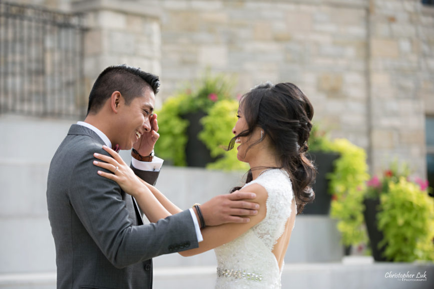 Christopher Luk Toronto Wedding Portrait Lifestyle Event Photographer - Eagles Nest Golf Club Outdoor Ceremony Toronto Raptors Blue Jays Sports Fans Candid Natural Photojournalistic Bride Groom First Look Reveal Emotional Smile Cry Tears of Joy Wipe