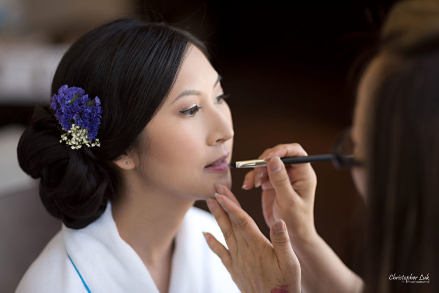 Christopher Luk - Toronto Wedding Lifestyle Event Photographer - Photojournalistic Natural Candid Hilton Suites Markham Bride Getting Ready Bridal Prep Karen Chen Richardson Makeup