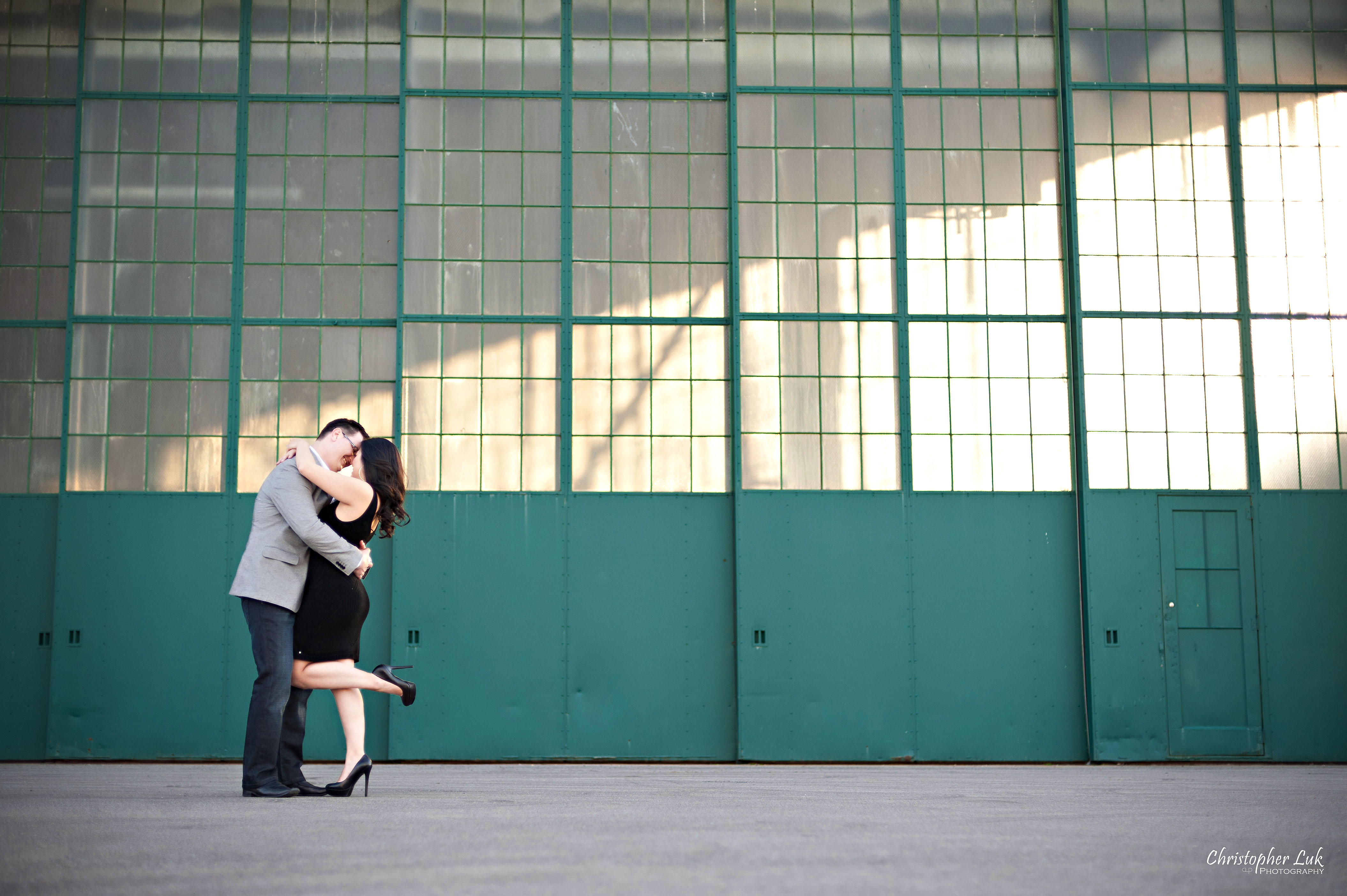Downsview Park Engagement Session – Toronto Wedding Photography