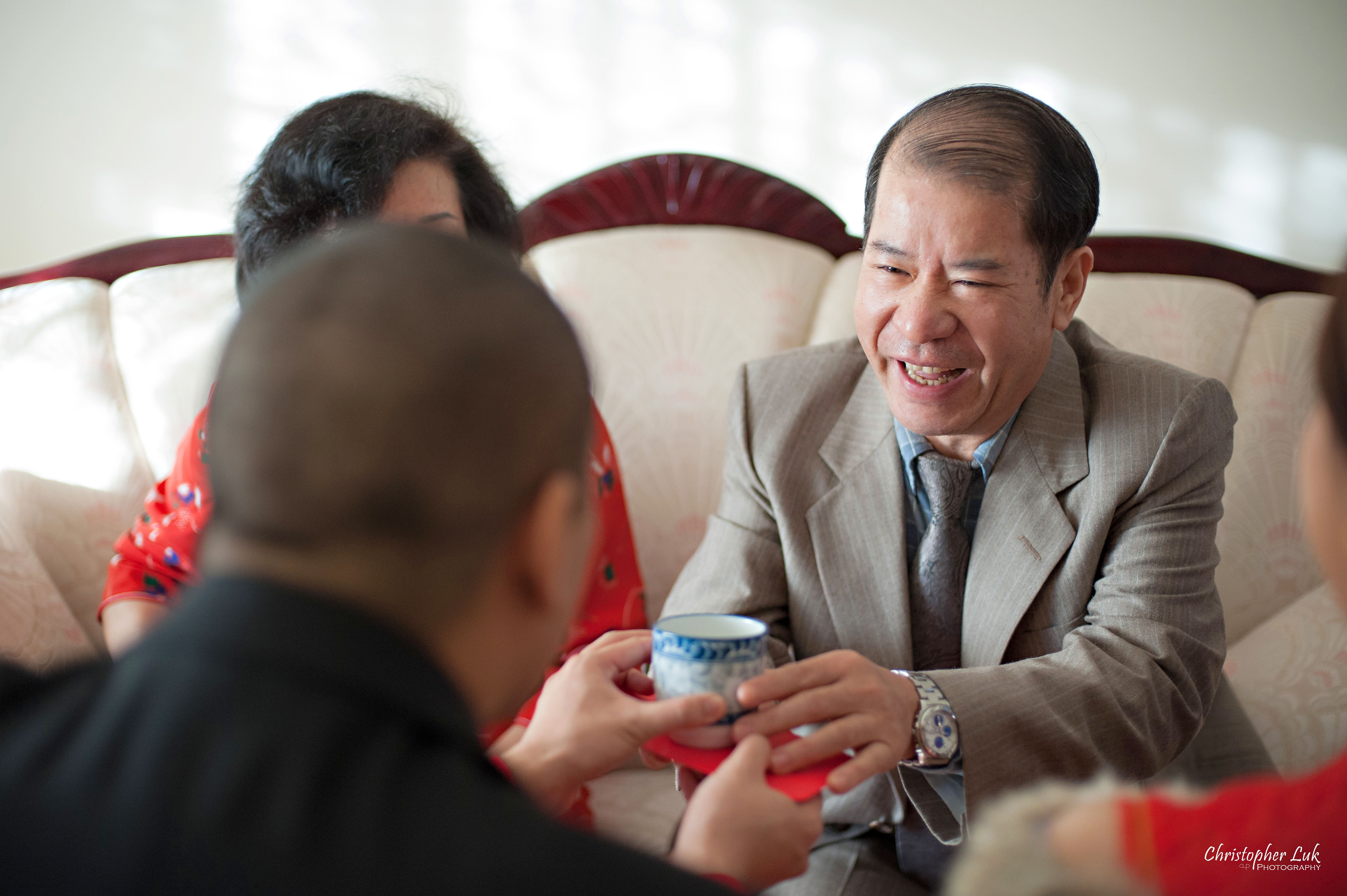 Chinese Tea Ceremony – Toronto Wedding Photographer