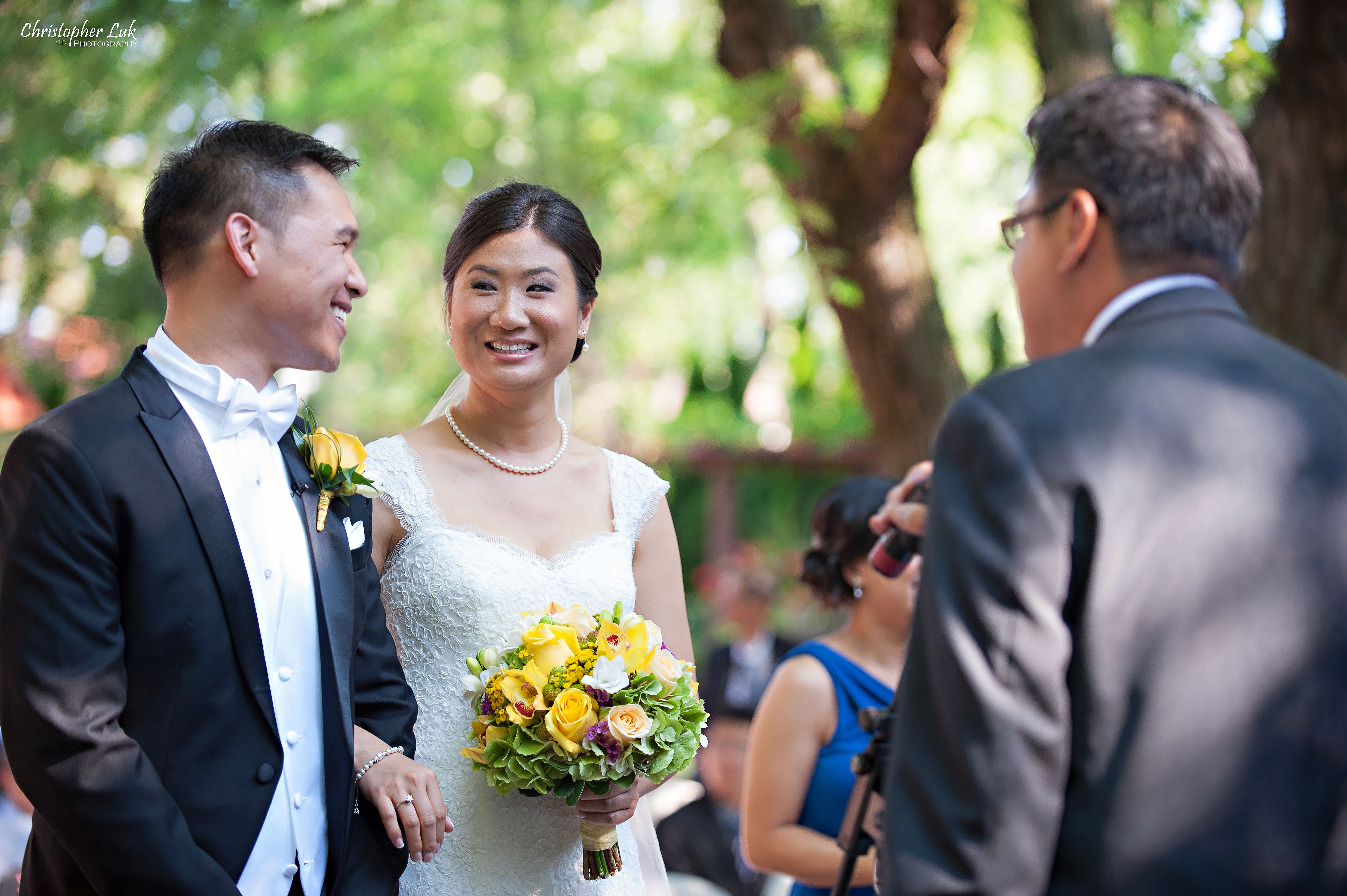 Outdoor Summer Garden Wedding – Sala Caboto at The Columbus Event Centre