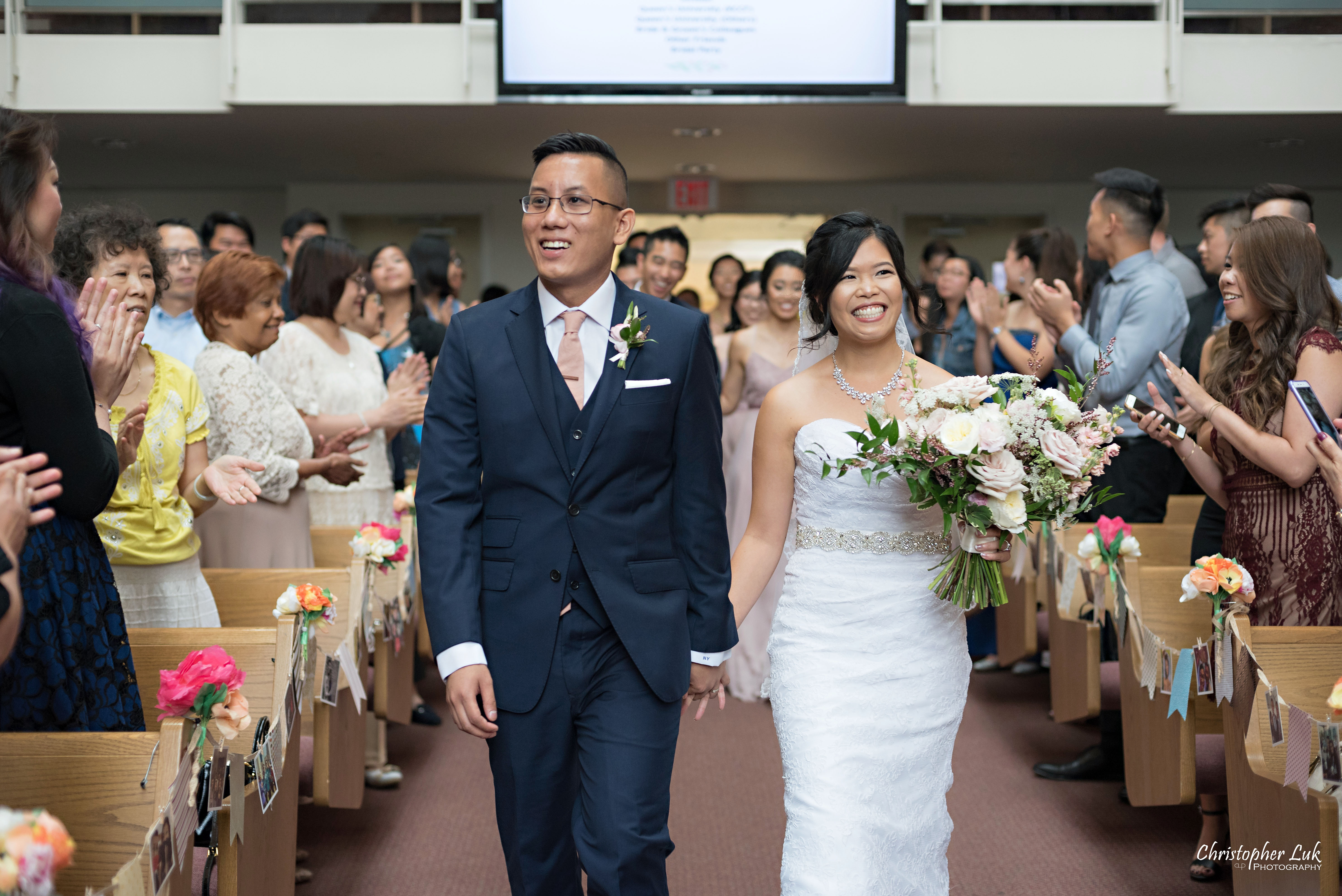 Christopher Luk - Toronto Wedding Photographer - Markham Chinese Baptist Church MCBC Christian Ceremony - Natural Candid Photojournalistic Bride Groom Processional Recessional Grand Entrance Smile Clapping Celebration Standing Ovation