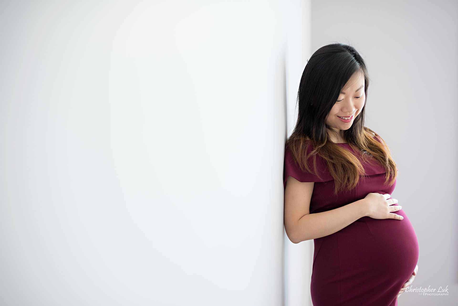 Christopher Luk Toronto Wedding Family Maternity Photographer - Markham Richmond Hill Toronto Natural Candid Photojournalistic Mom Baby Bump Baby Pregnant Pregnancy Looking Down Belly Purple Landscape