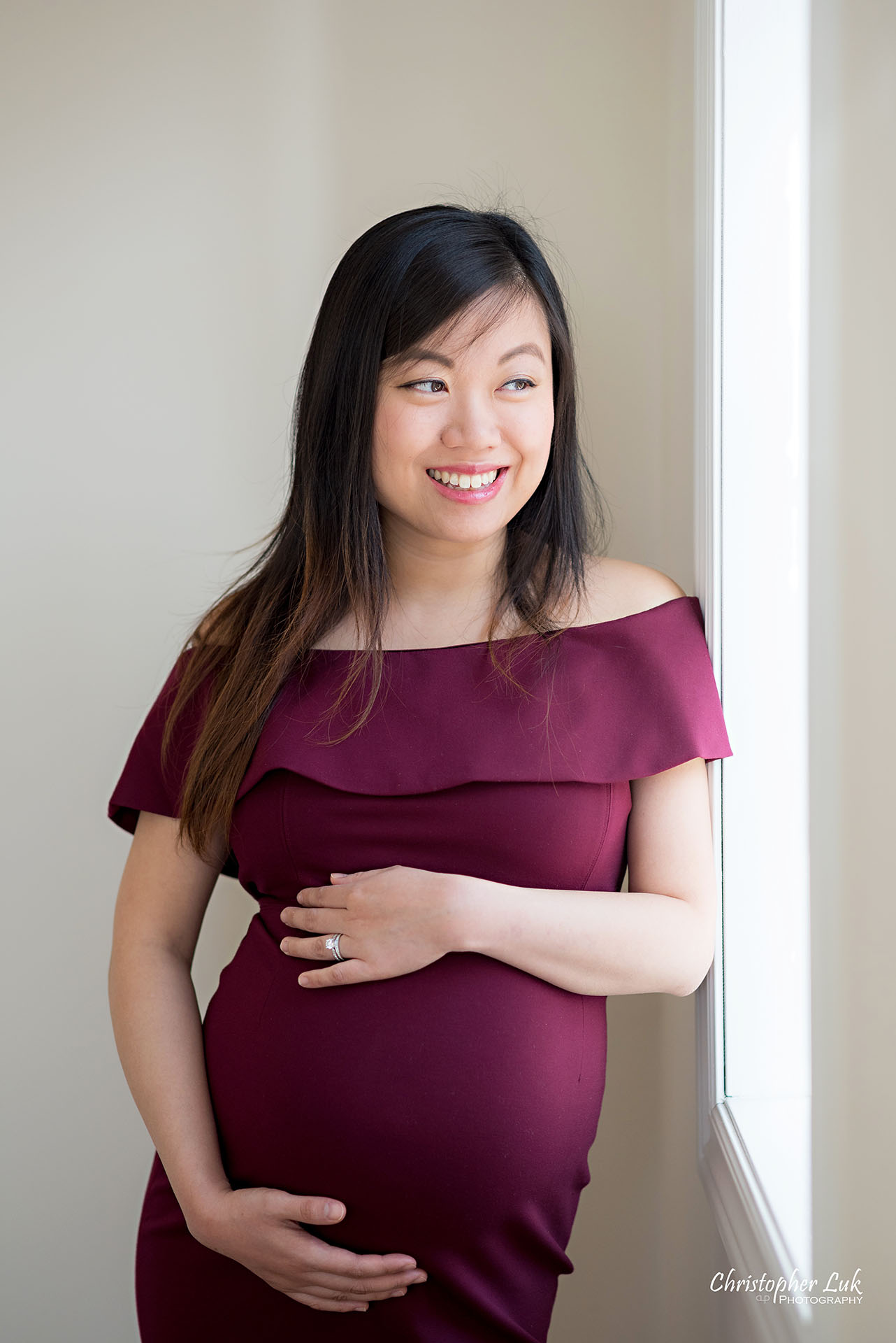 Christopher Luk Toronto Wedding Family Maternity Photographer - Markham Richmond Hill Toronto Natural Candid Photojournalistic Mom Baby Bump Baby Pregnant Pregnancy Smile Belly Window Vertical