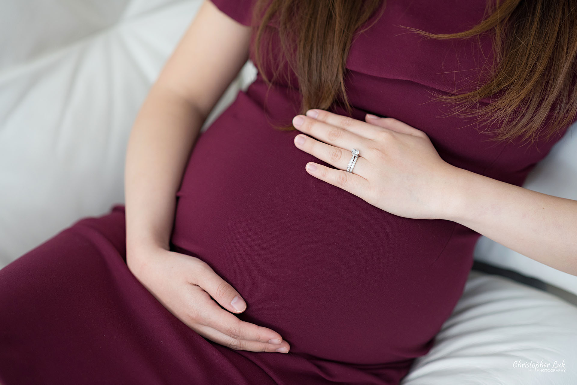 Christopher Luk Toronto Wedding Family Maternity Photographer - Markham Richmond Hill Toronto Natural Candid Photojournalistic Mom Baby Bump Baby Pregnant Pregnancy Mommy Sofa Looking Down Belly Detail Close