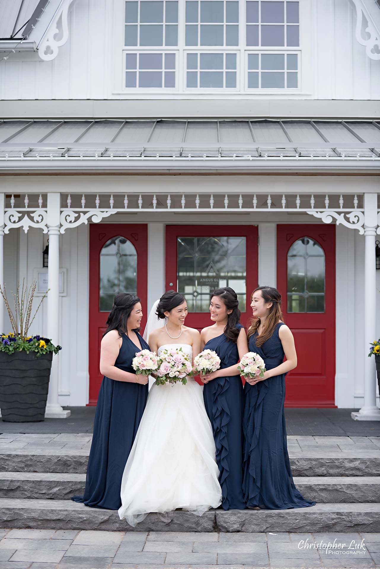 Christopher Luk Toronto Wedding Photographer Angus Glen Golf Club Markham Victoria Room Kennedy Loft Main Historic Estate Building Entrance Bridal Party Maid of Honour Bridesmaids Together Natural Candid Photojournalistic Smile Laugh