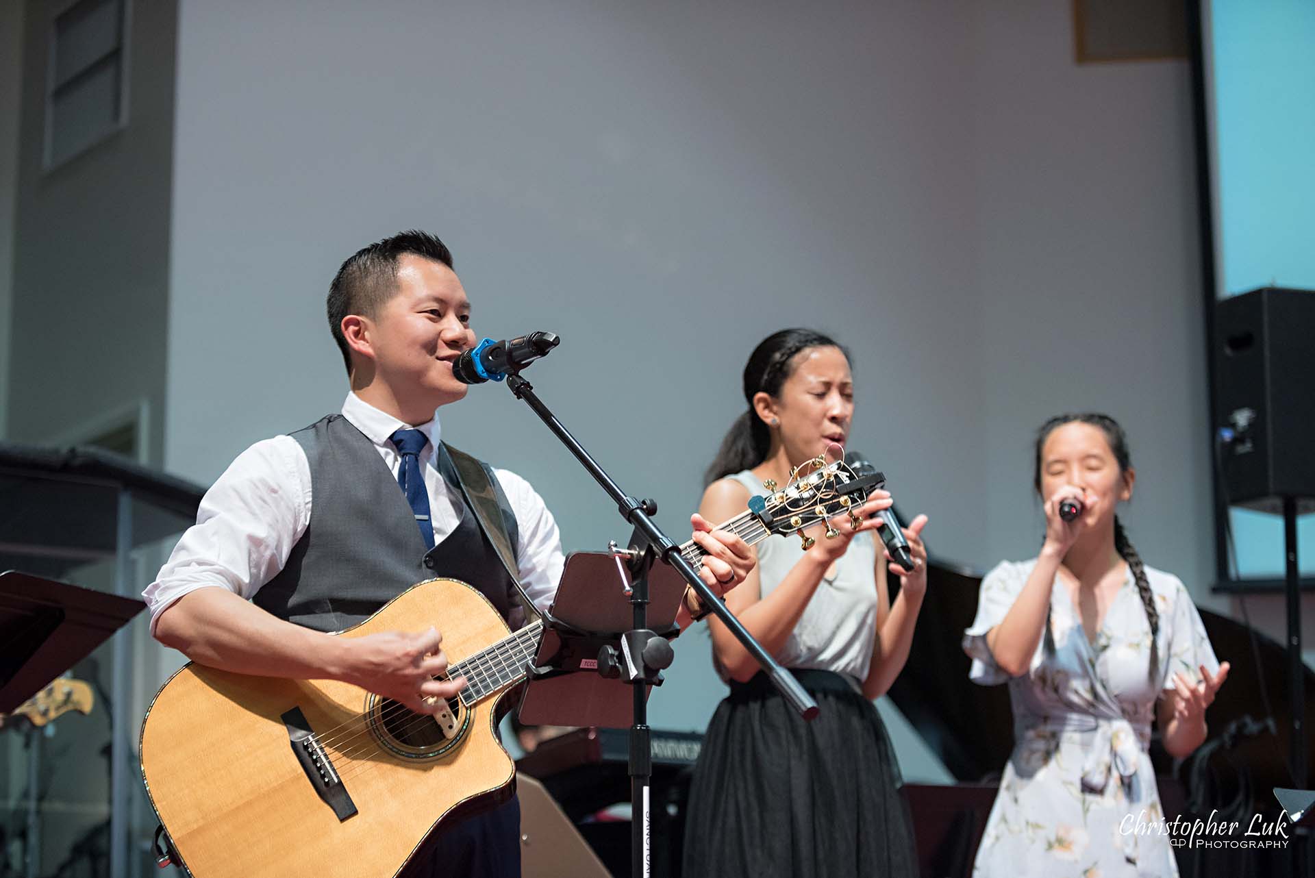 Christopher Luk Toronto Christian Community Church Kleinburg McMichael Art Gallery Presidente Banquet Hall Vaughan Wedding Photographer Candid Natural Photojournalistic Ceremony Glendon Tang Worship Leader Pastor