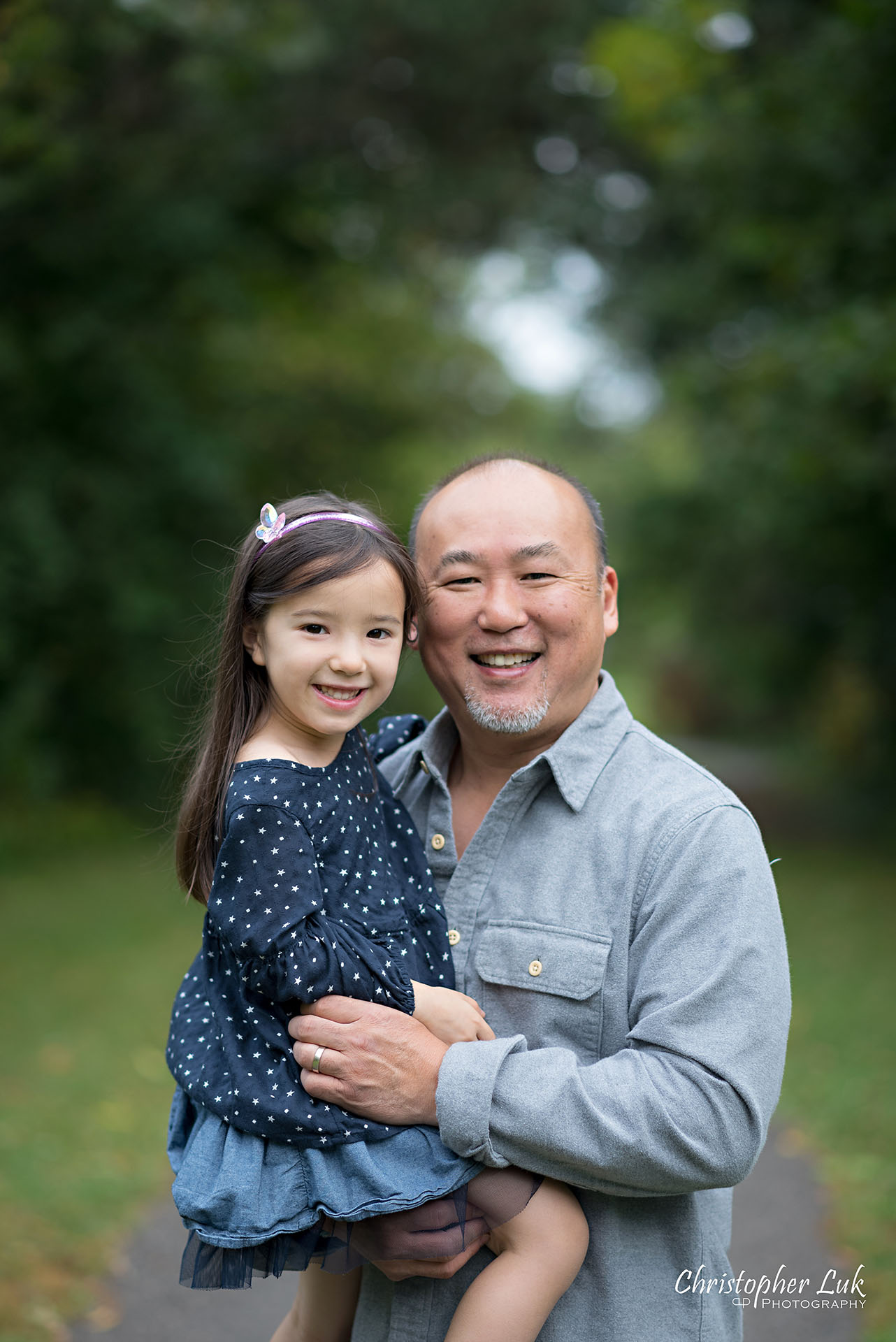 Christopher Luk Family Photographer Toronto Markham Candid Natural Photojournalistic Father Dad Fatherhood Daughter Hug Carry Smile