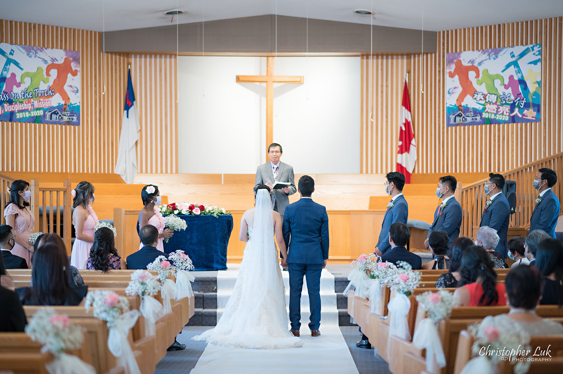 Christopher Luk Toronto Wedding Photographer Bridle Trail Baptist Church Unionville Main Street Crystal Fountain Event Venue Ceremony Location Interior Bride Groom Centre Aisle Sanctuary Officiant Detail