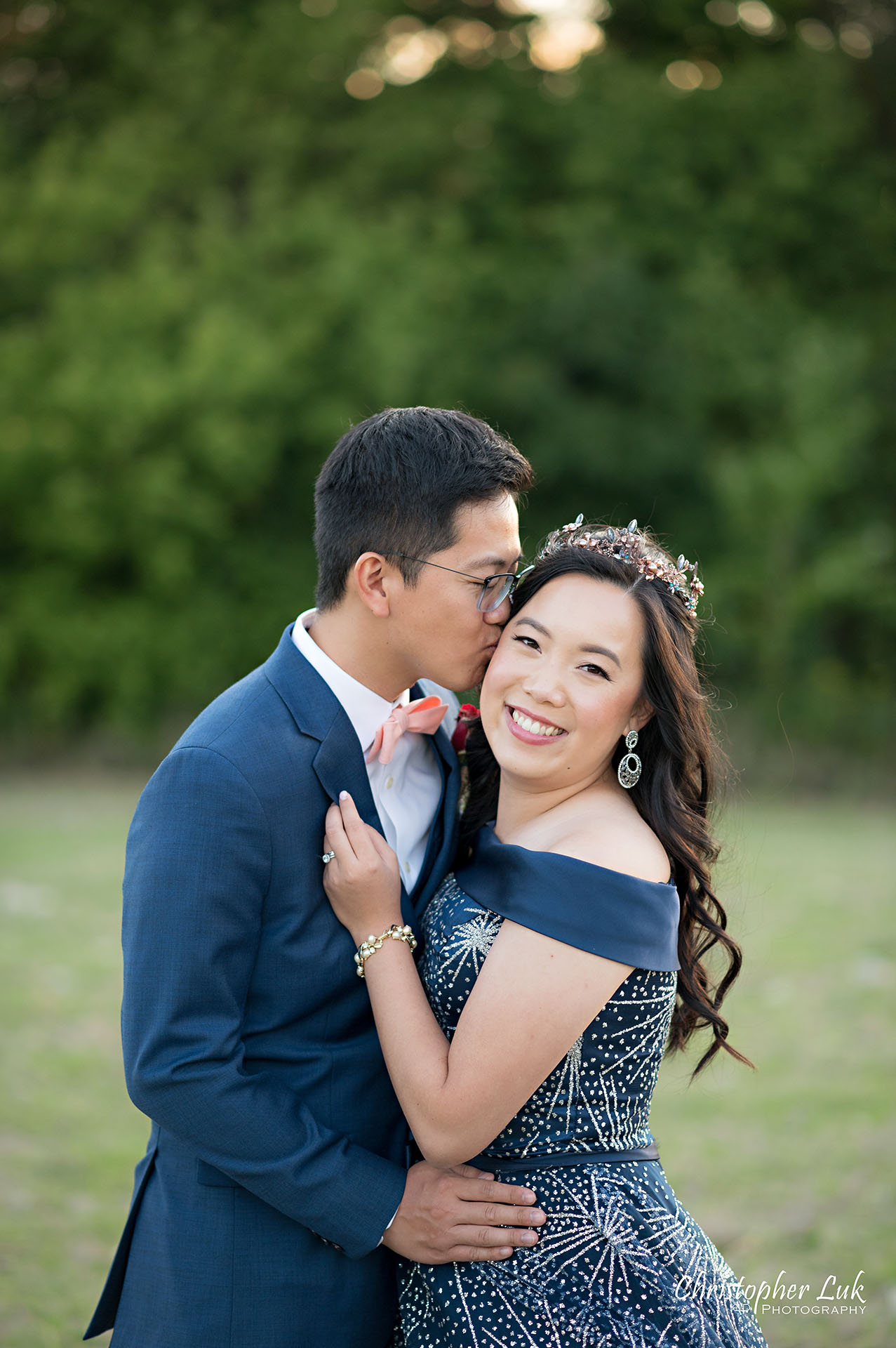 Christopher Luk Toronto Wedding Photographer Bridle Trail Baptist Church Unionville Main Street Crystal Fountain Event Venue Bride Groom Golden Hour Princess Dress Sparkles Fireworks Crystal Navy Royal Blue Design Hug Kiss Smile