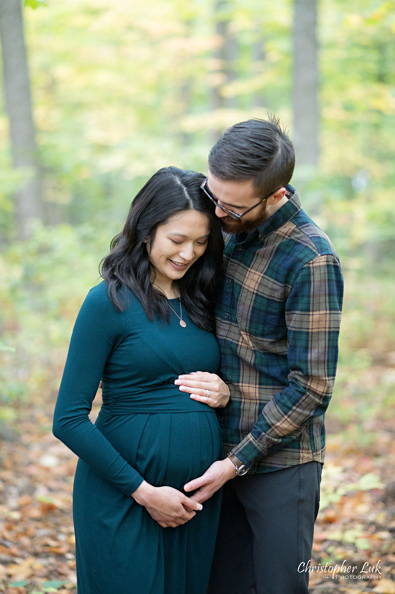 Markham Pregnancy Photos Pictures Toronto Maternity Photographer Mother Father Motherhood Fatherhood Baby Bump Candid Natural Photojournalistic Forest Trail Fall Autumn Leaves Portrait