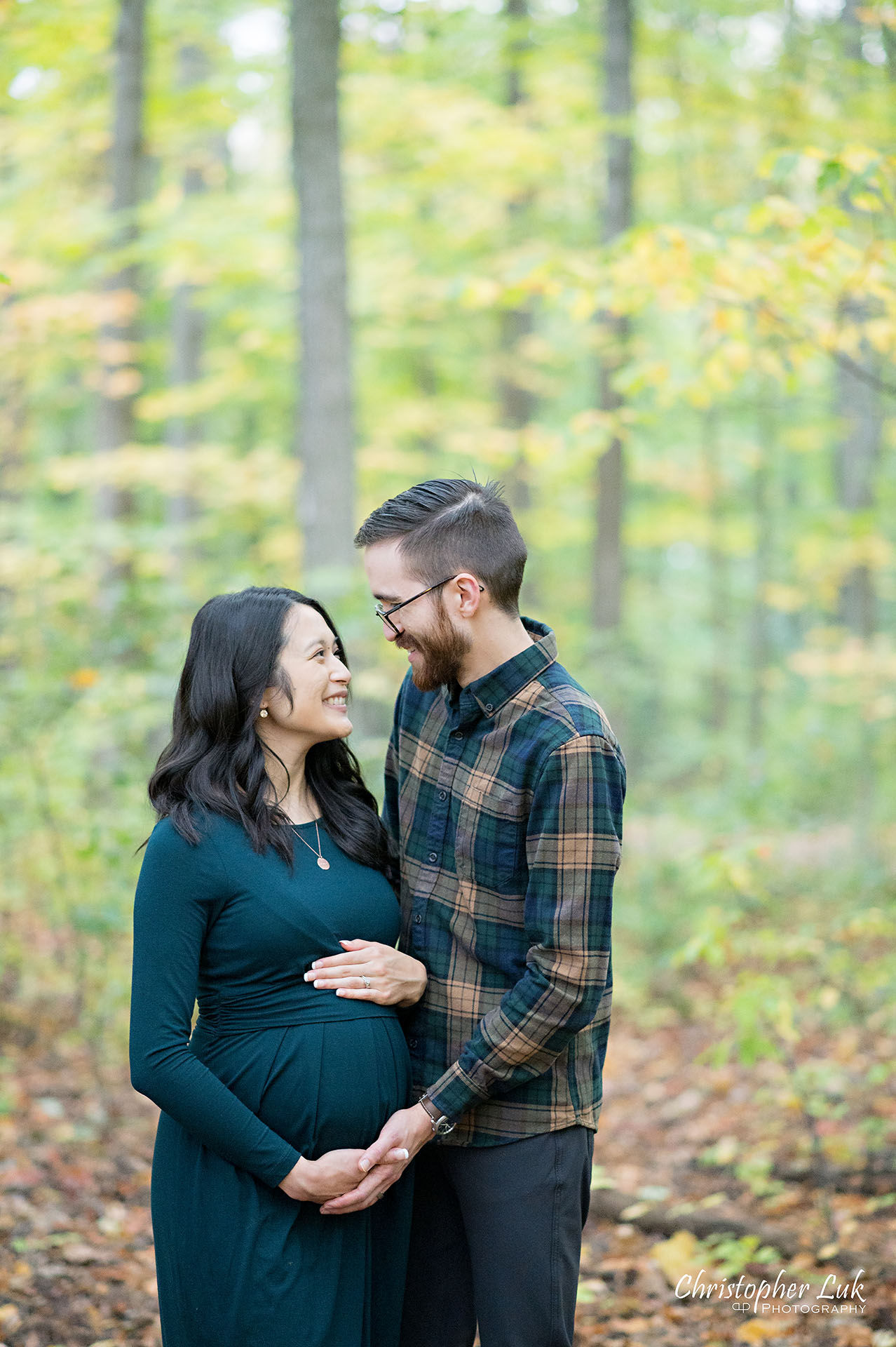 Markham Pregnancy Photos Pictures Toronto Maternity Photographer Mother Father Motherhood Fatherhood Baby Bump Candid Natural Photojournalistic Forest Trail Fall Autumn Leaves Portrait