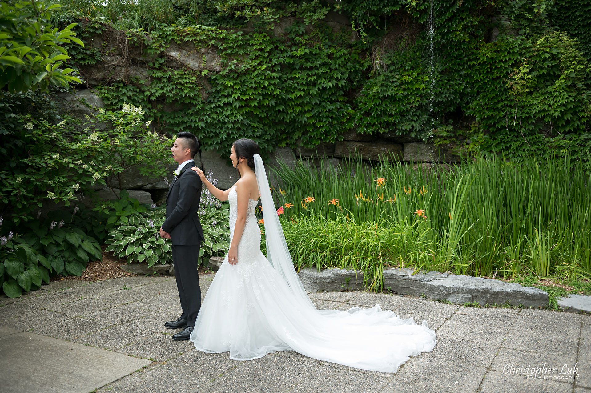 Toronto Wedding Photography Candid Natural Photojournalistic Organic First Look Reveal Bride Groom 
