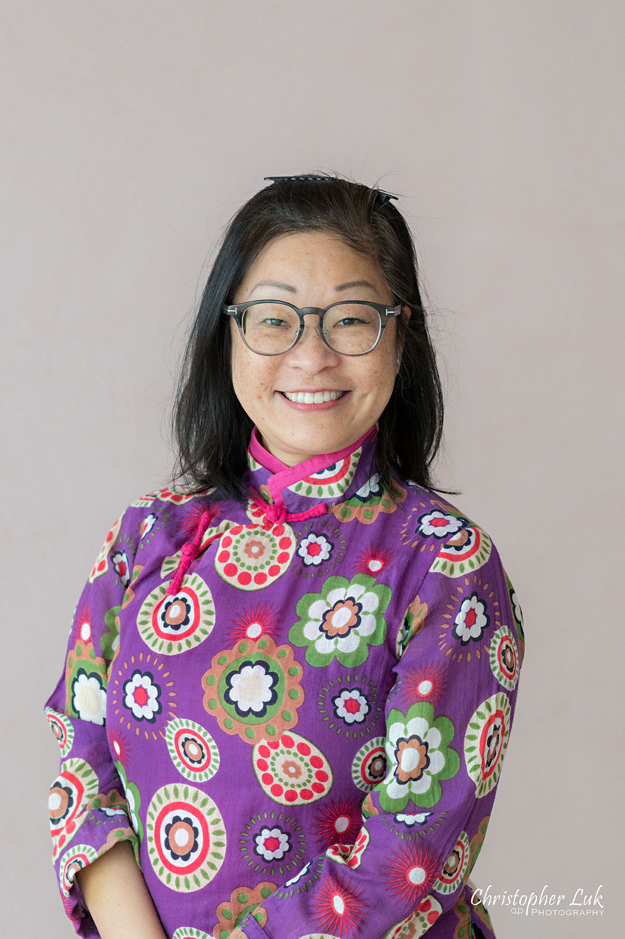 Portrait Aunt Traditional Chinese Dress Purple Cheongsam QiPao