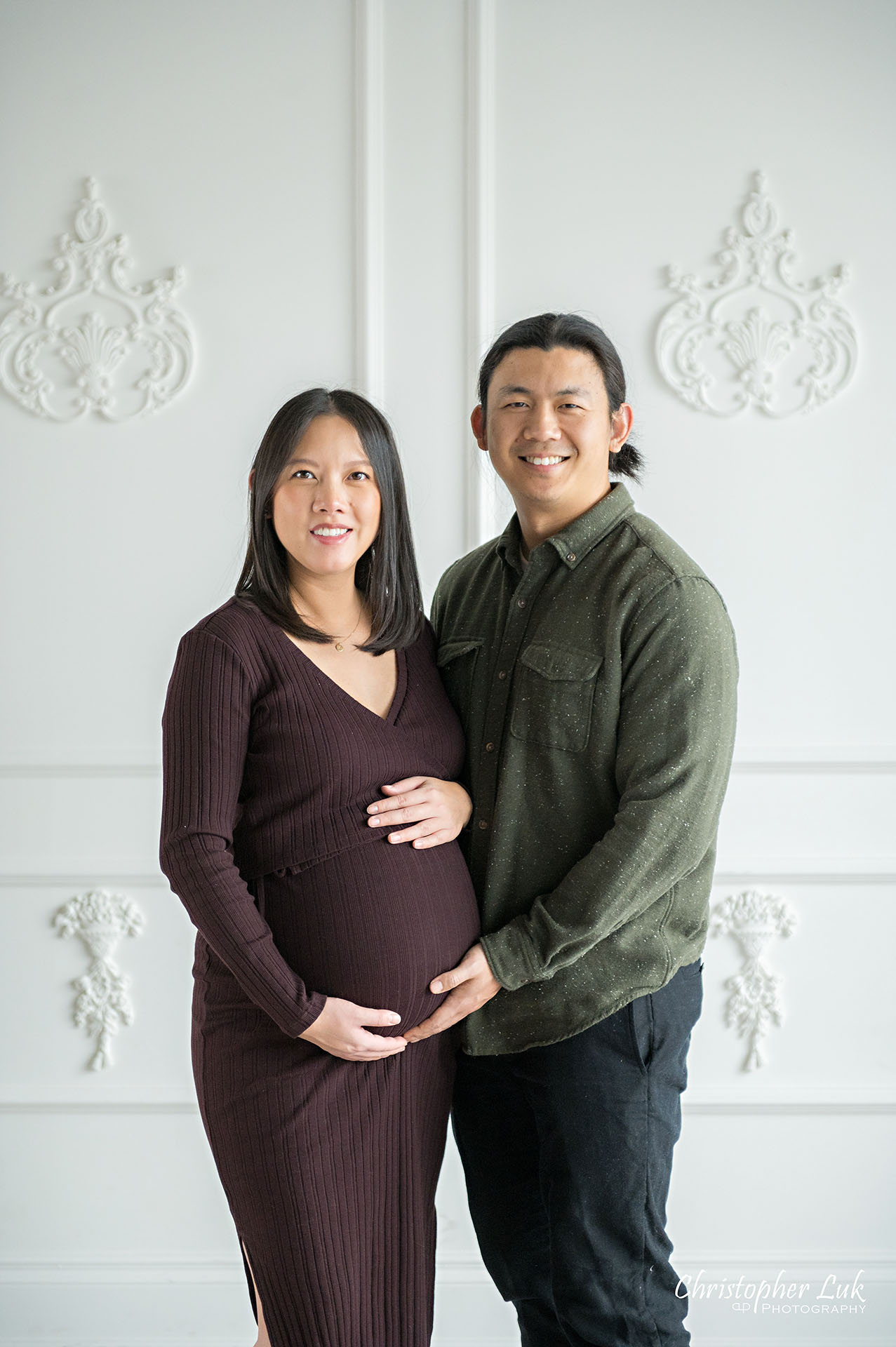 Parents Husband Wife Mom Dad Family Photo Photography Studio Smile Standing Candid Natural Photojournalistic Organic Smile Maternity Pregnant