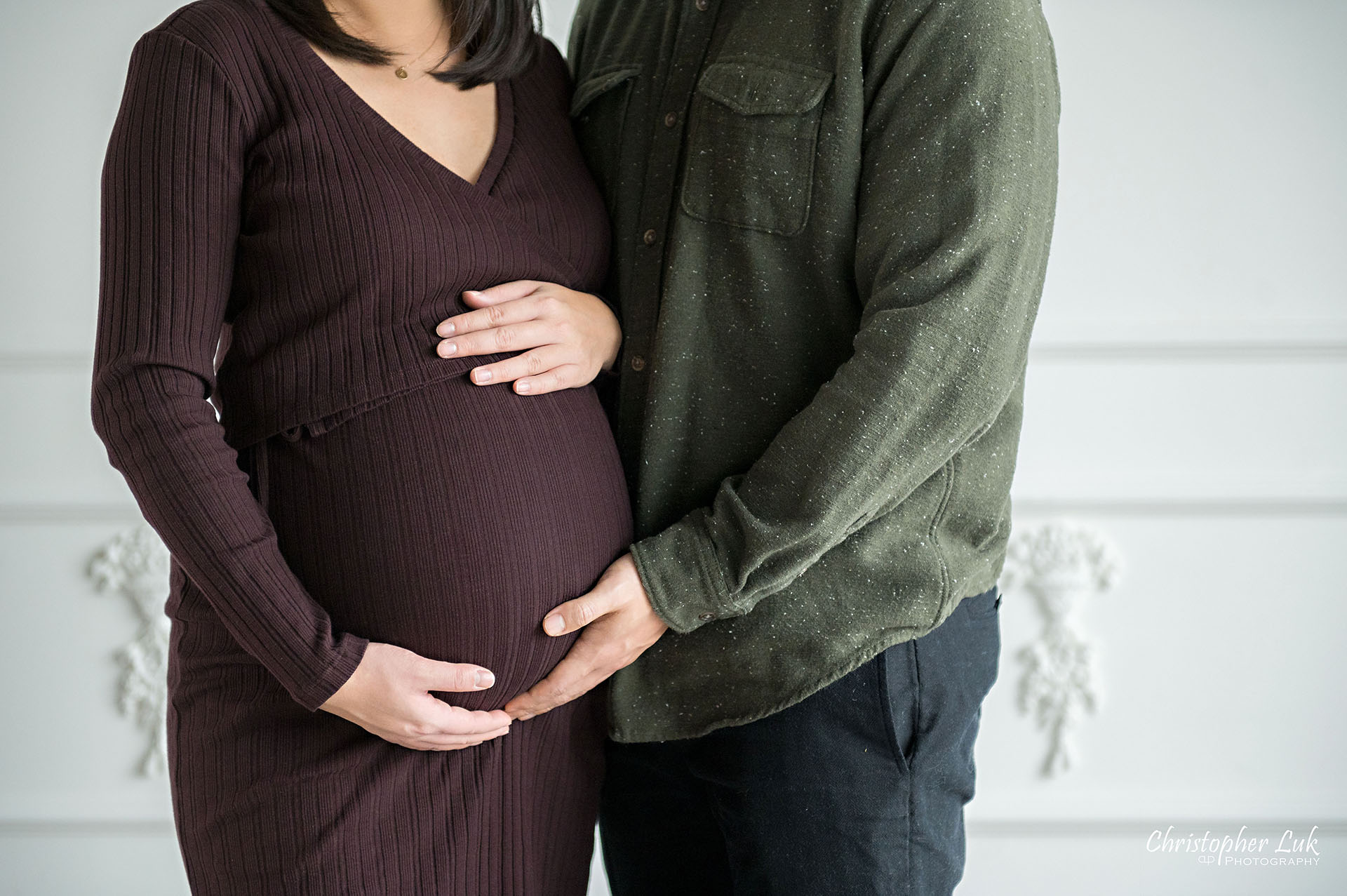 Parents Husband Wife Mom Dad Family Photo Photography Studio Smile Standing Candid Natural Photojournalistic Organic Smile Maternity Pregnant Detail Baby Bump