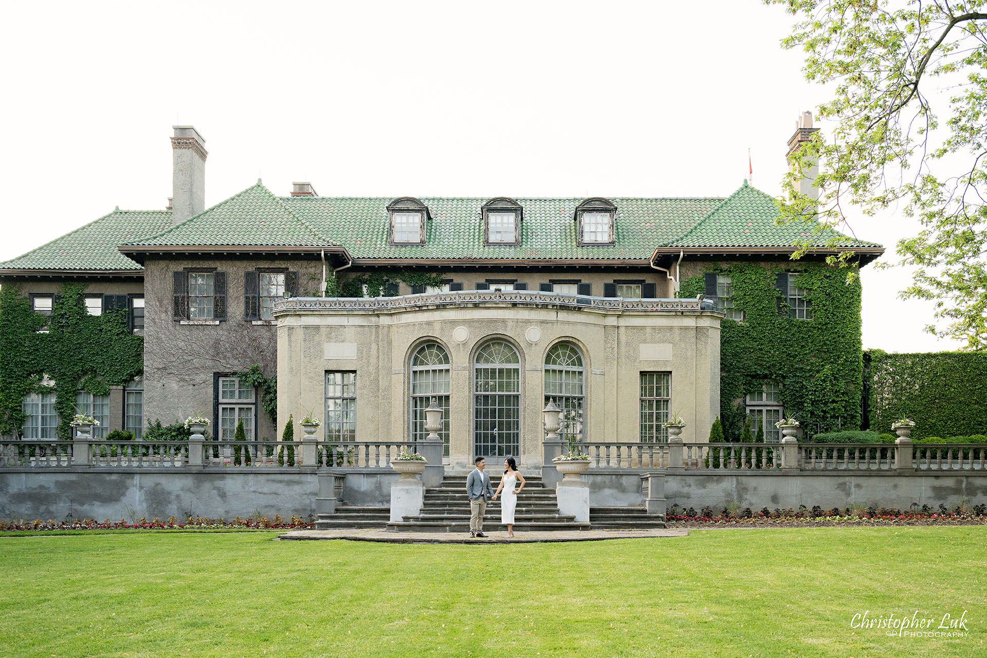 Parkwood Estate Bride Groom Engagement Session Main Lawn Garden Landscape