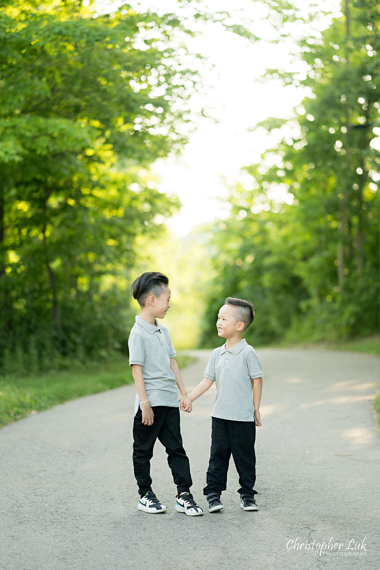 Toronto Woodbridge Vaughan Family Photographer Christopher Luk Candid Natural Photojournalistic Organic Happy Joyful Brothers Adorable Portrait