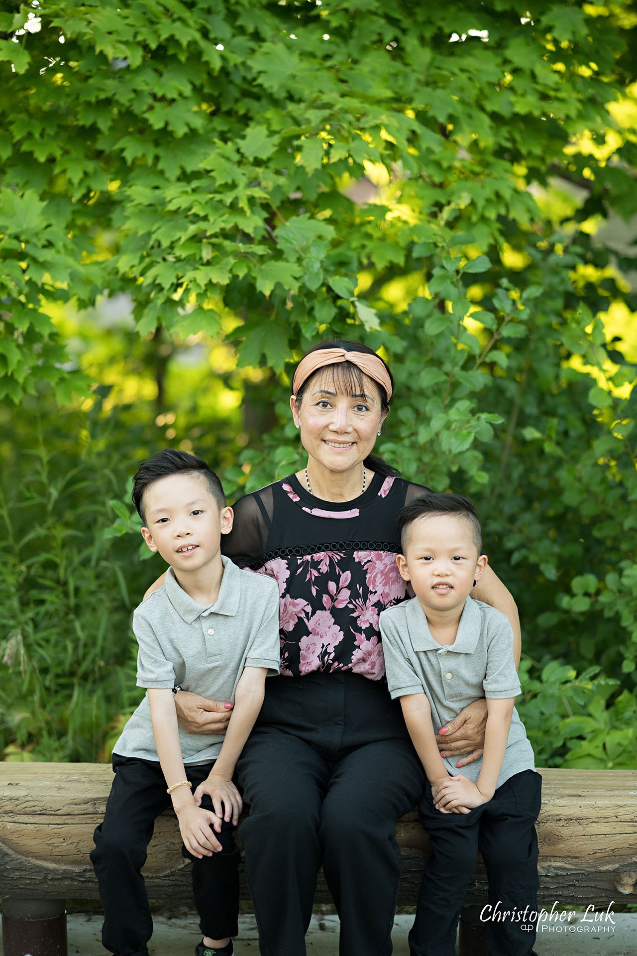 Toronto Woodbridge Vaughan Family Photographer Christopher Luk Candid Natural Photojournalistic Organic Happy Joyful Family Grandmother Grandchildren Portrait