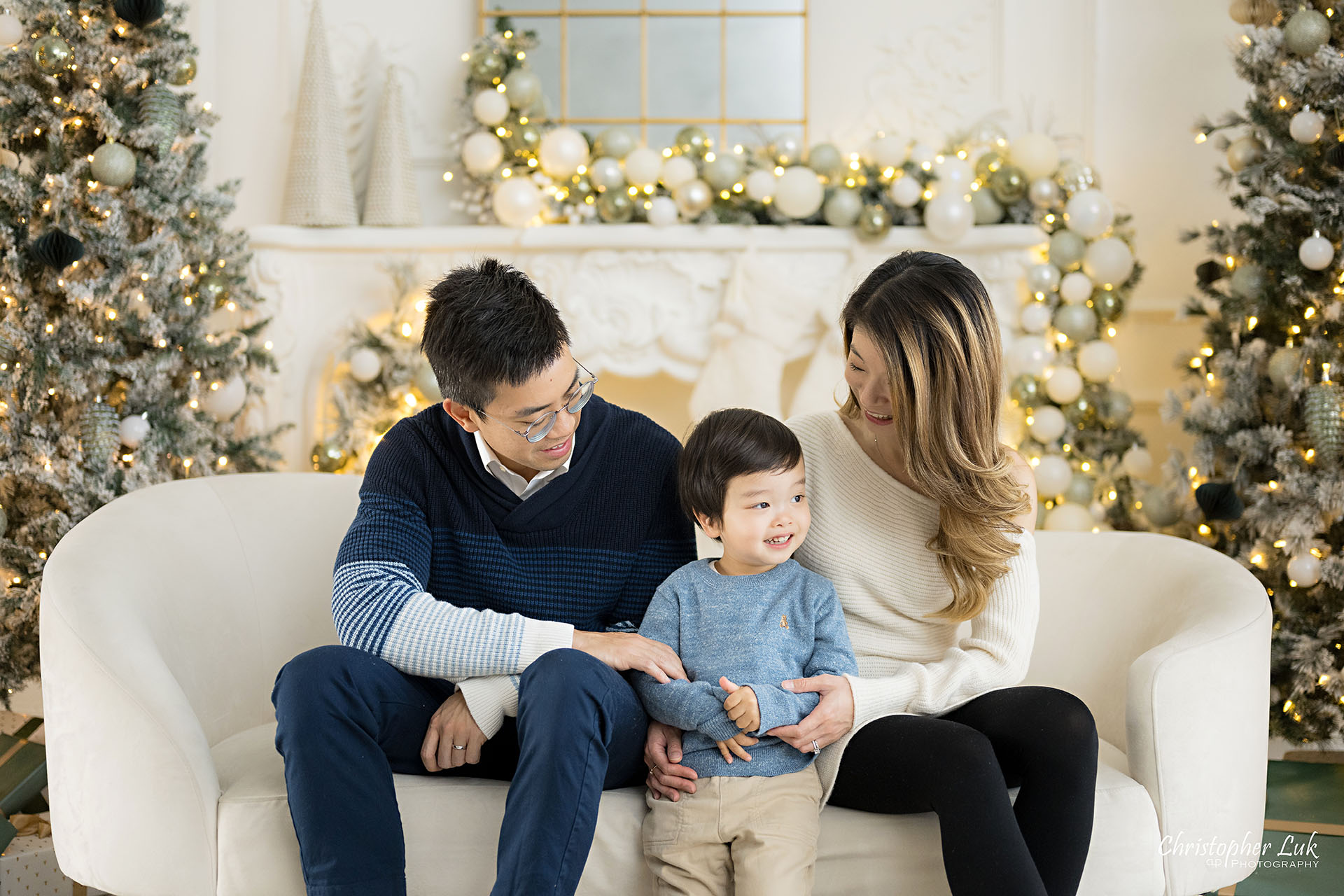 Christmas Family Photos Toronto Markham Holiday Festive Studio Pictures Photographer Natural Candid Photojournalistic Organic Mother Father Child Smile