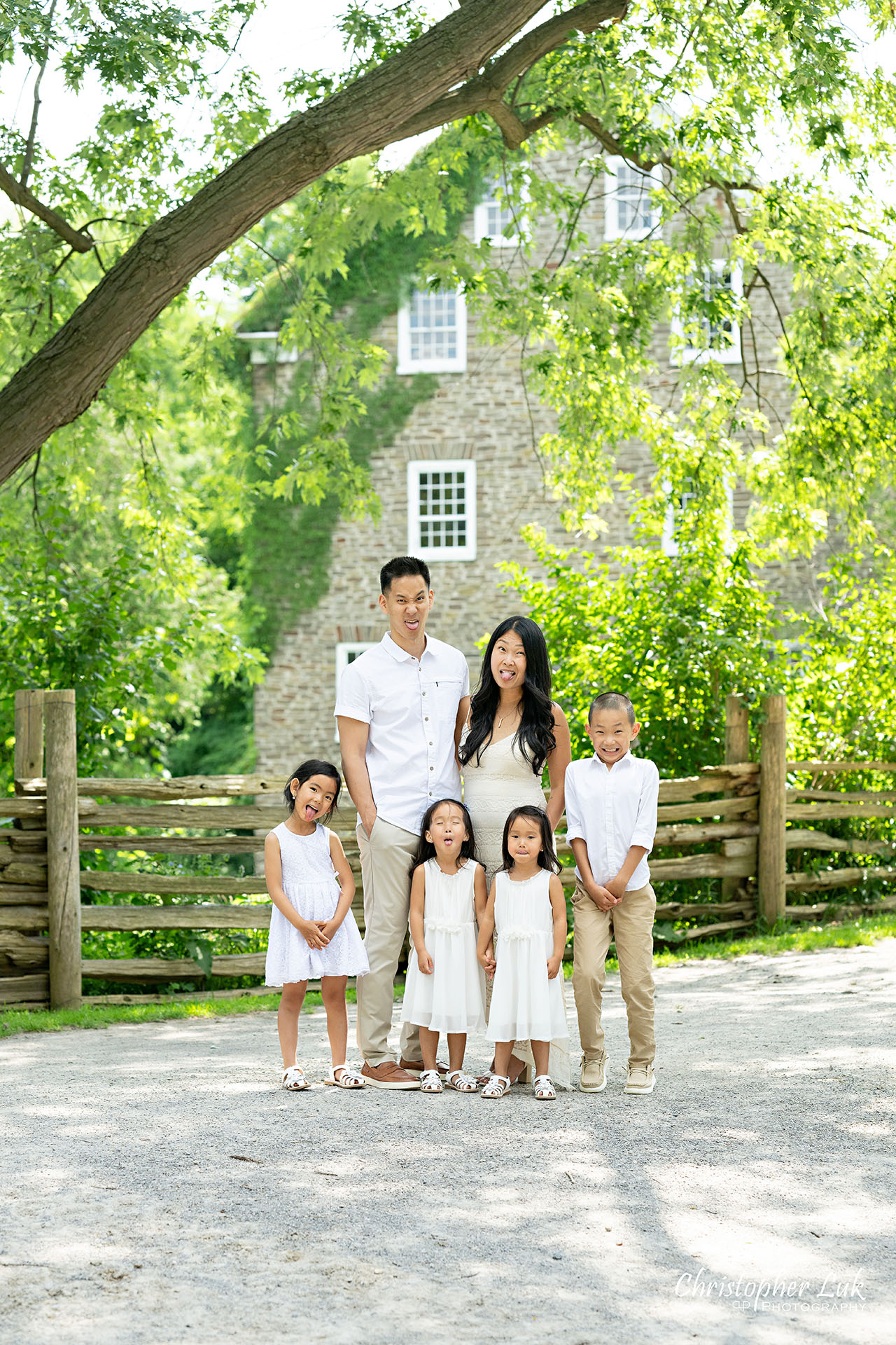 Mom Dad Father Mother Parents Children Son Daughters Sisters Brother Twins Together Cute Adorable Smile Portrait Funny Faces Silly