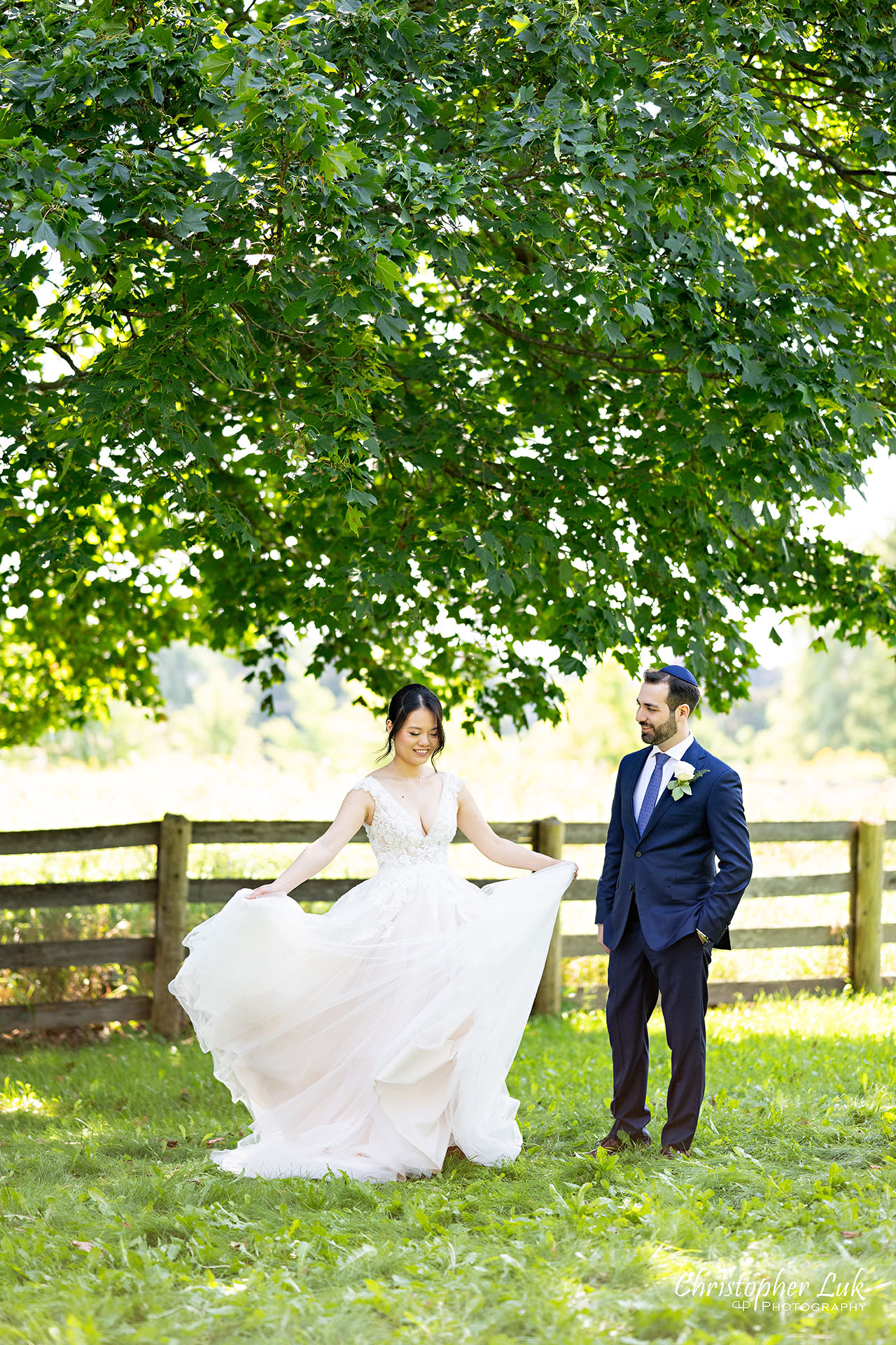 Angus Glen Golf Club Toronto Markham Wedding Bride Groom Smiling Candid Natural Photojournalistic Organic Bridal Gown Flowing Movement