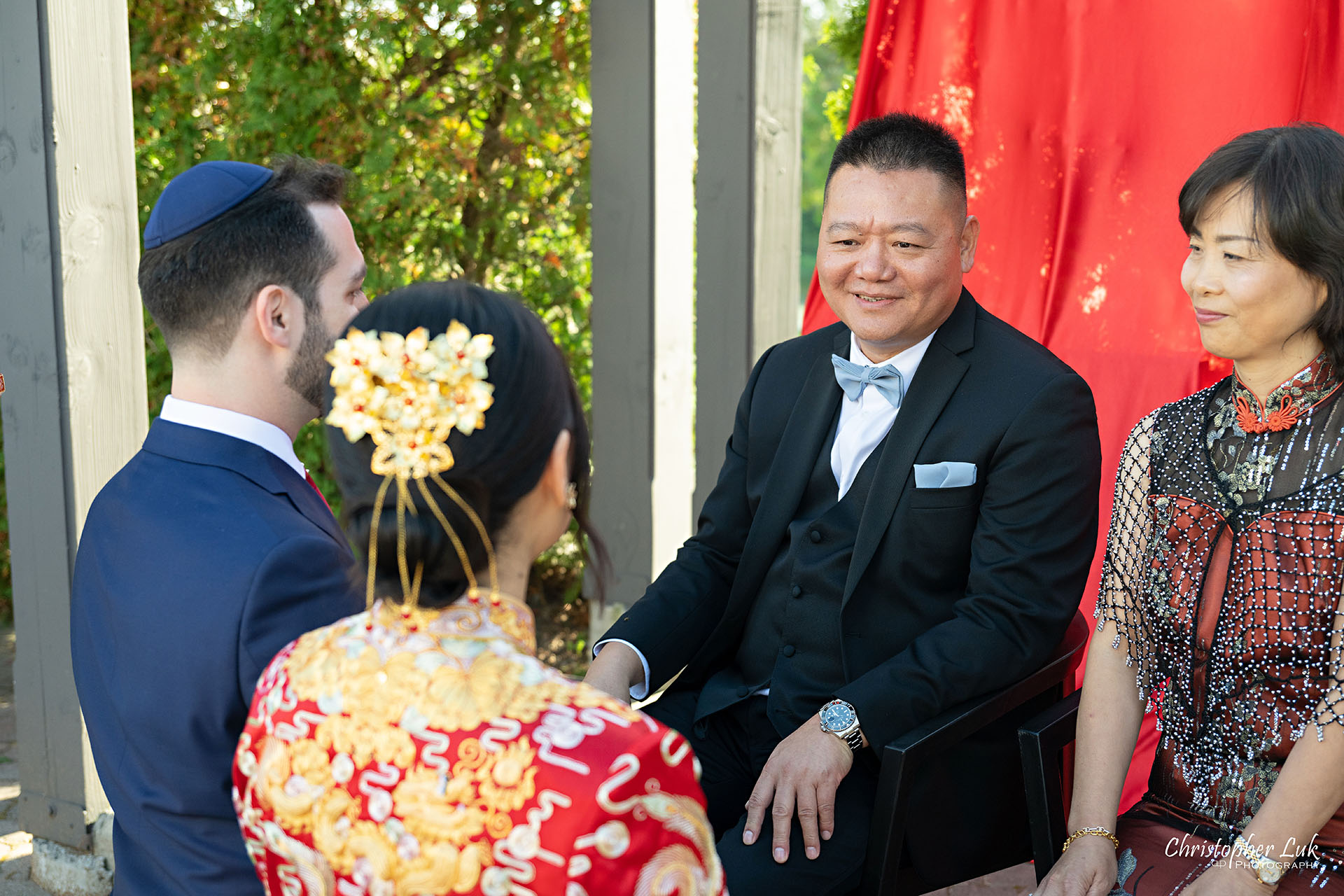 Angus Glen Golf Club Toronto Markham Wedding Chinese Tea Ceremony Traditional QiPao Kua Qua Red Dress   Portrait Candid Natural Photojournalistic Organic Bride Groom Parents