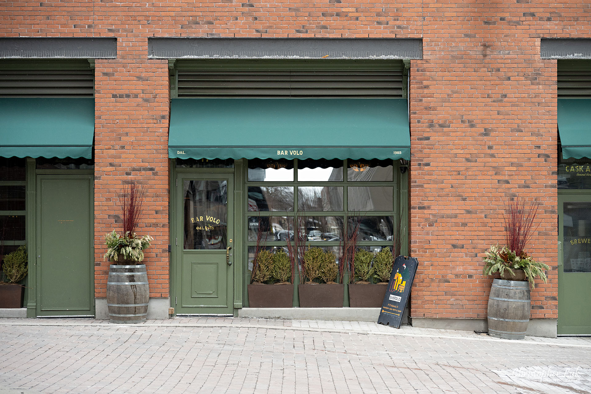 Bar Volo Toronto Restaurant Surprise Wedding Proposal 